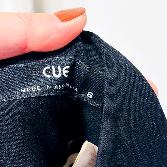 CUE Black Wide Leg Pants with Front Pockets | Small * - Picture 4 of 10